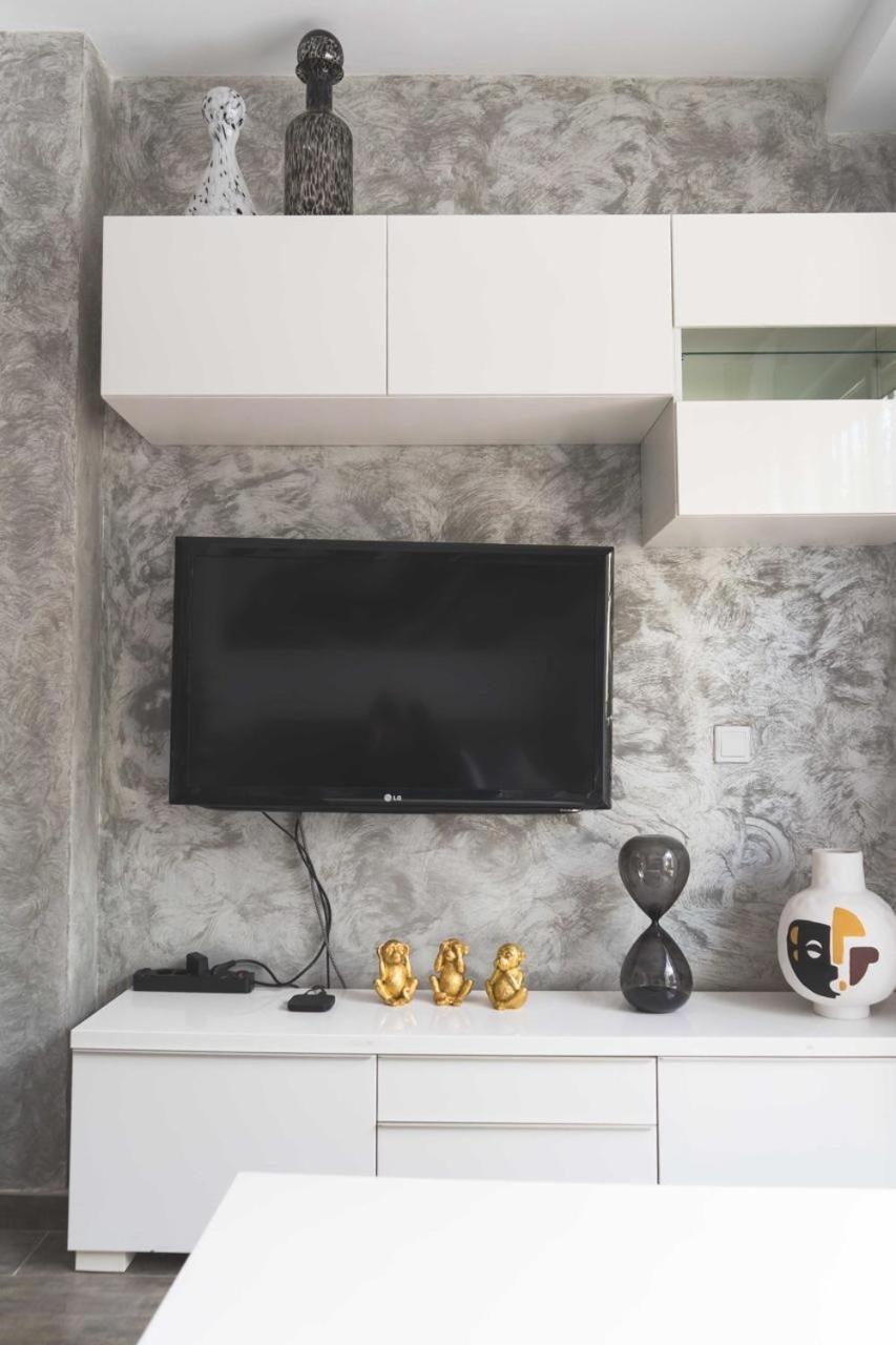 Appartamento A 30 Metro De La Playa Con Piscina Y Garaje En La Carihuela Torremolinos
