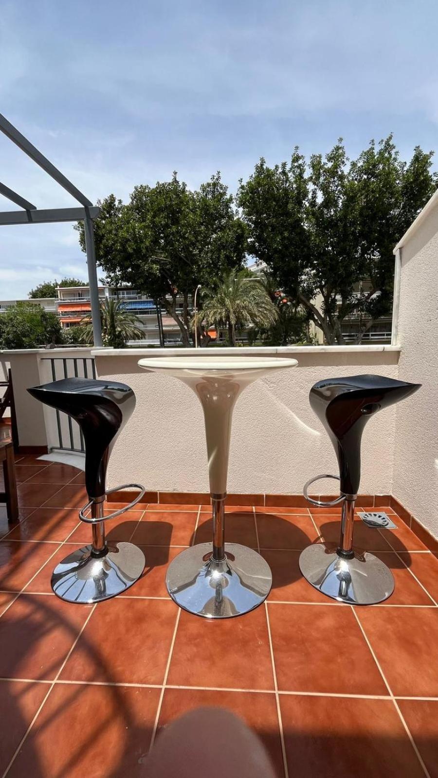 Appartement A 30 Metro De La Playa Con Piscina Y Garaje En La Carihuela *